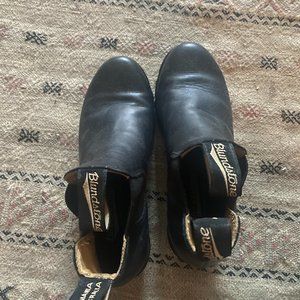 Blundstone heel boots